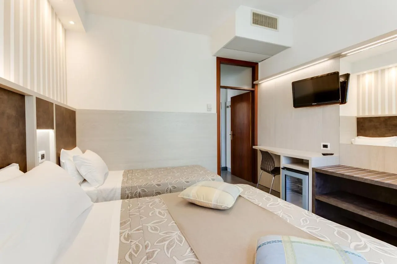 Hotel Cavour Cesenatico 3*,  Italien