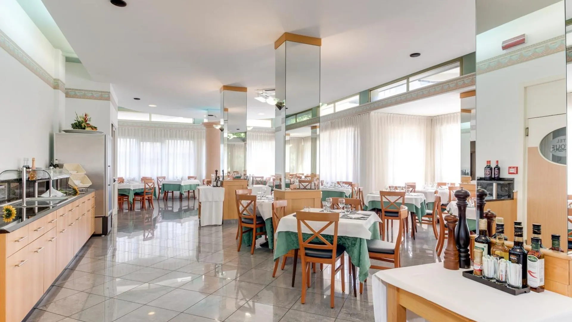 Hotel Cavour Cesenatico